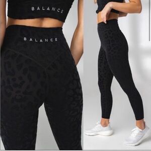 Balance Athletica Vitality M High Rise Kingdom Leggings Panther Black Velvet New